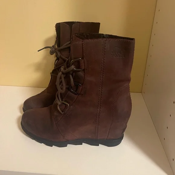 Sorel Women's Joan of Arctic Wedge Boots - Picture 2 of 11